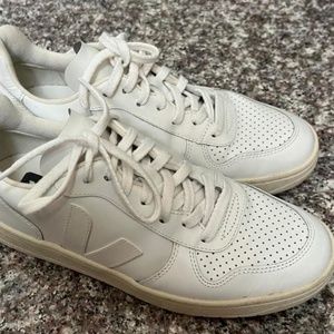 Veja V-10 White Leather Sneakers Size 39 US 8